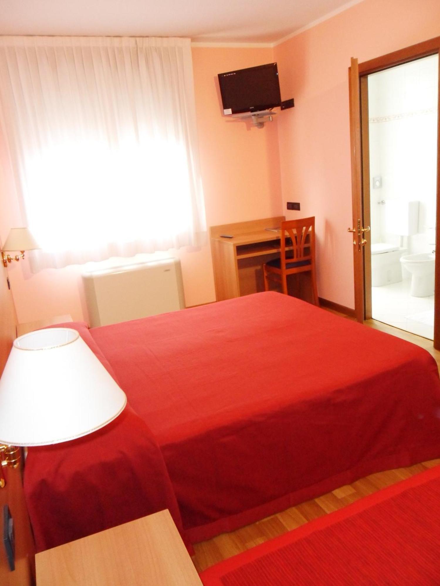 Hotel Ristorante Al Bassanello Bassano del Grappa Eksteriør billede
