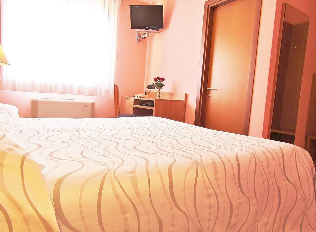 Hotel Ristorante Al Bassanello Bassano del Grappa Eksteriør billede