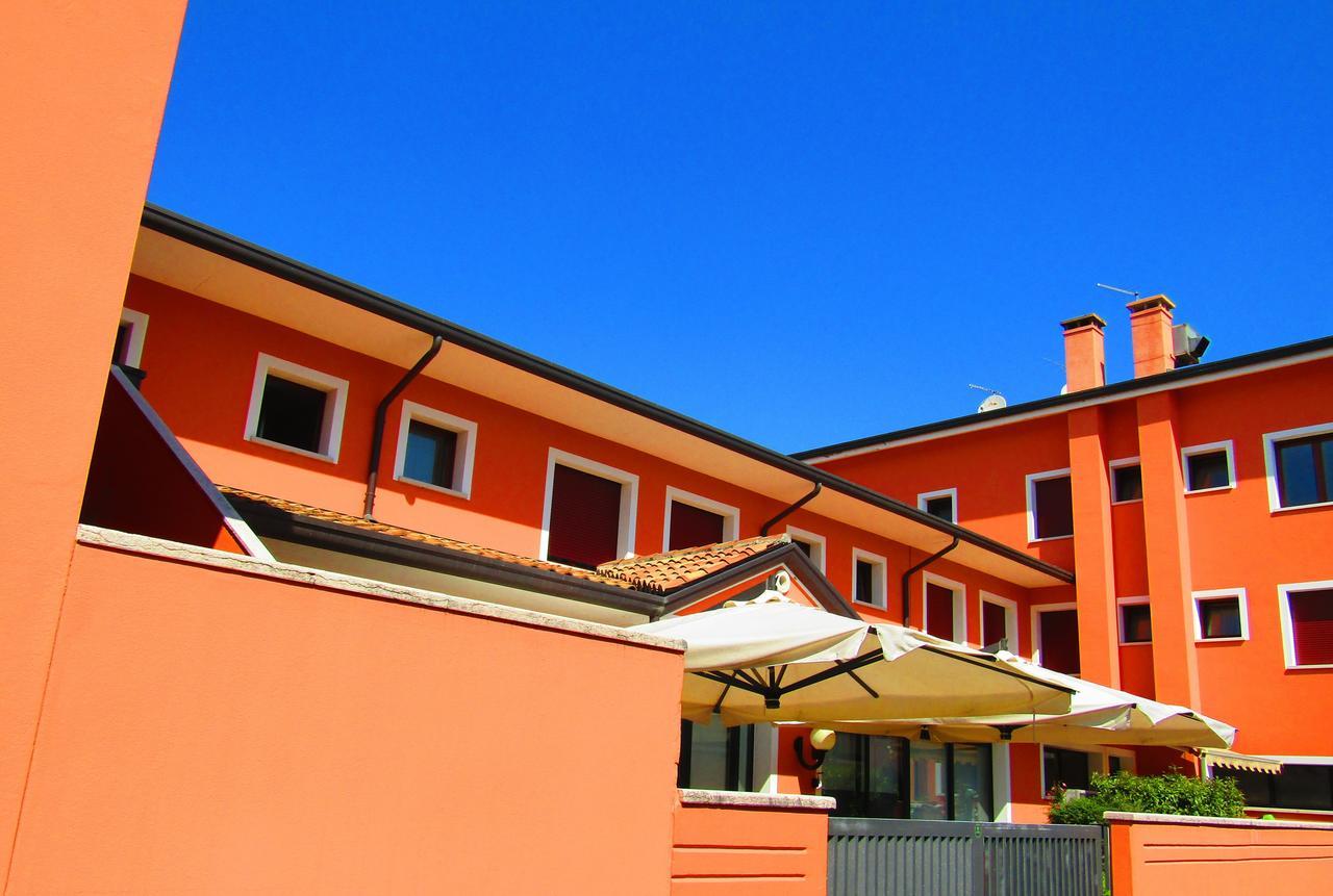 Hotel Ristorante Al Bassanello Bassano del Grappa Eksteriør billede
