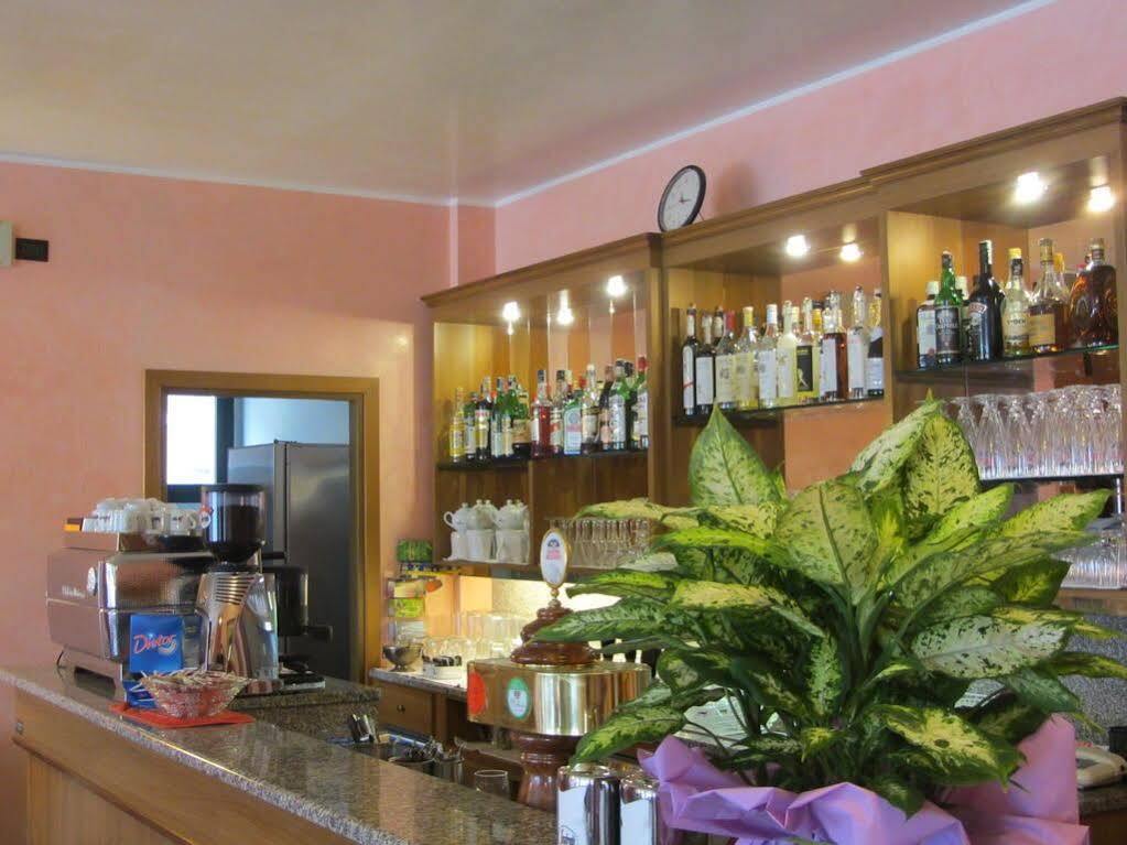 Hotel Ristorante Al Bassanello Bassano del Grappa Eksteriør billede